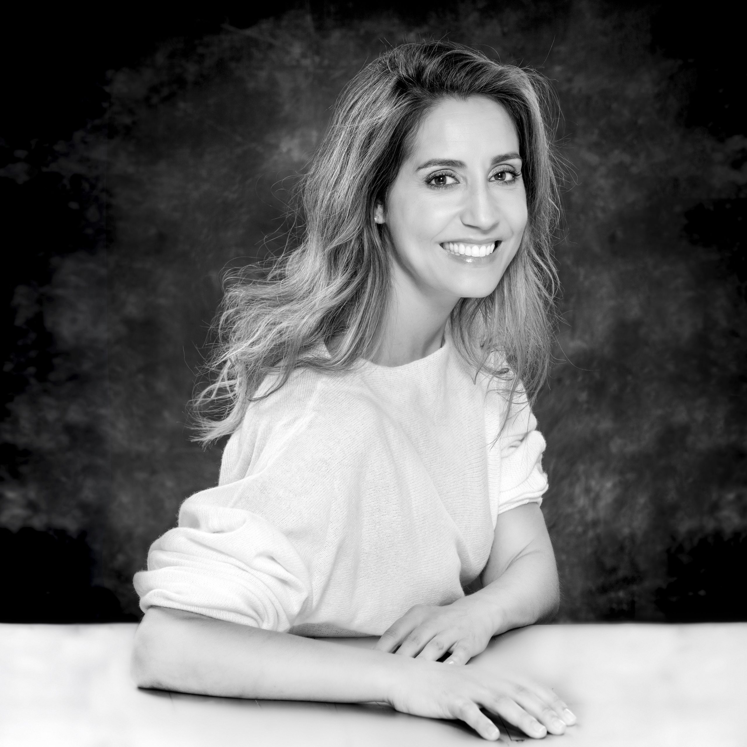 Angela Banzas. Escritora Angela Banzas. Escritora
